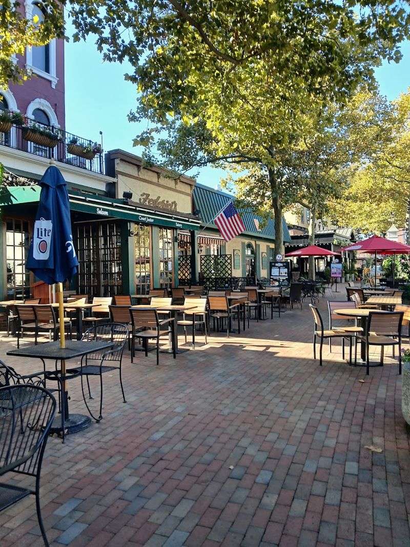 Federici&rsquo;s Family Restaurant - Freehold