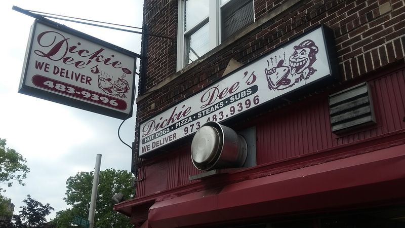 Dickie Dee&rsquo;s (Newark)