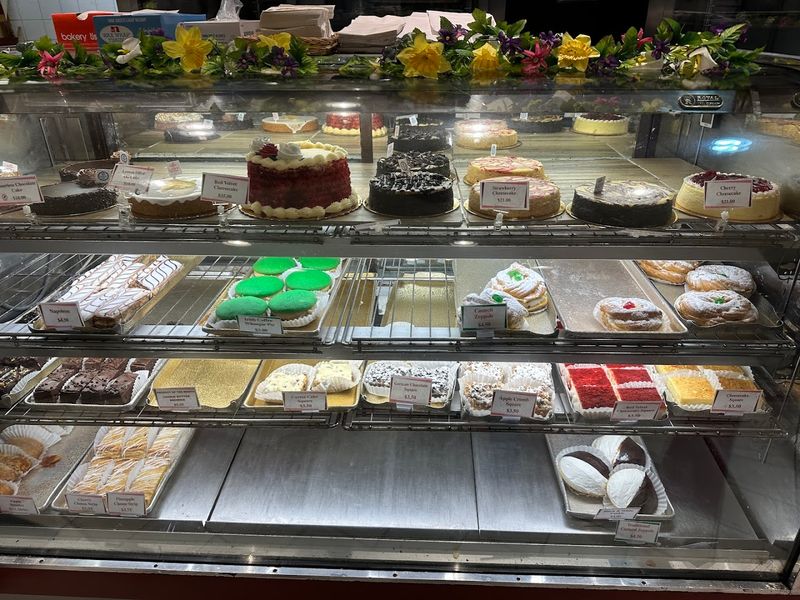 La Bon Bake Shoppes - Edison