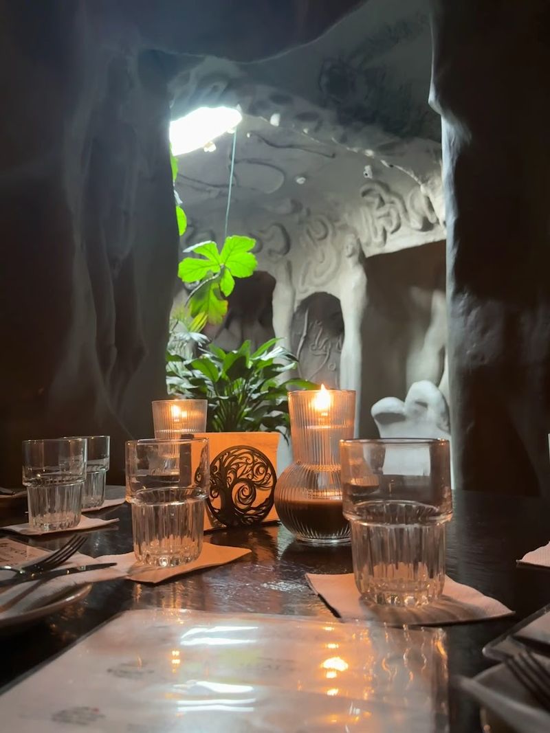Why The Caves Is One Of New Jersey&rsquo;s Most Memorable Dining Experiences