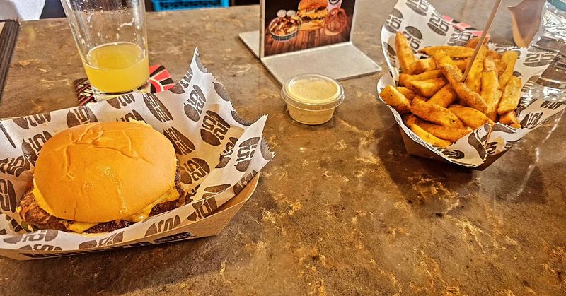 Burger 25, Toms River