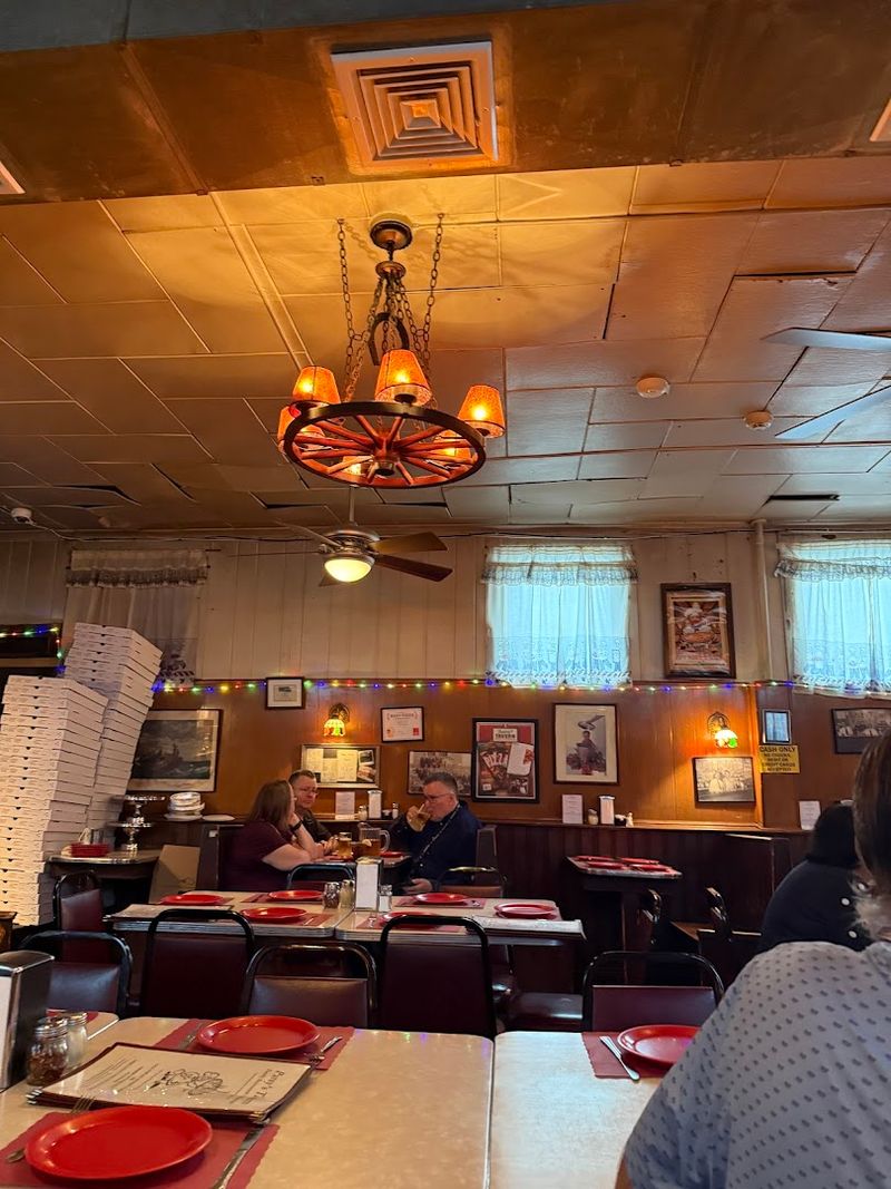 Inside the old-school tavern atmosphere locals still love