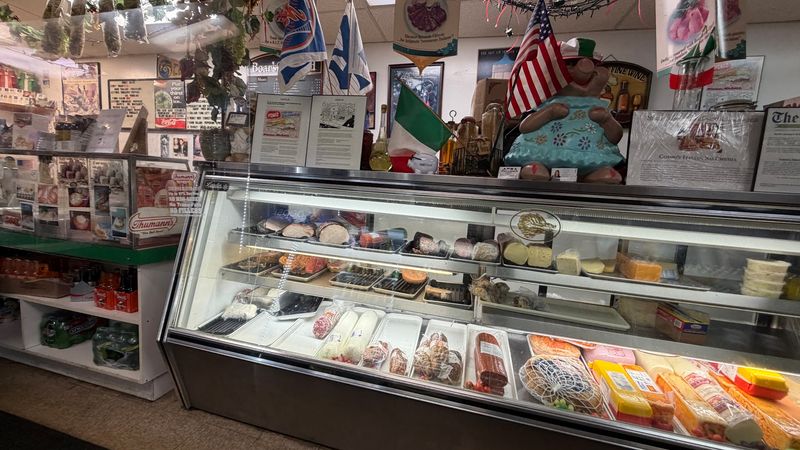 Cosmo’s Italian Salumeria - Hackensack