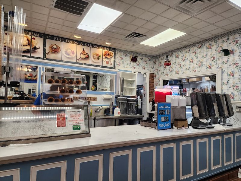 Duffer&rsquo;s Restaurant & Old Fashioned Ice Cream Parlor, Wildwood