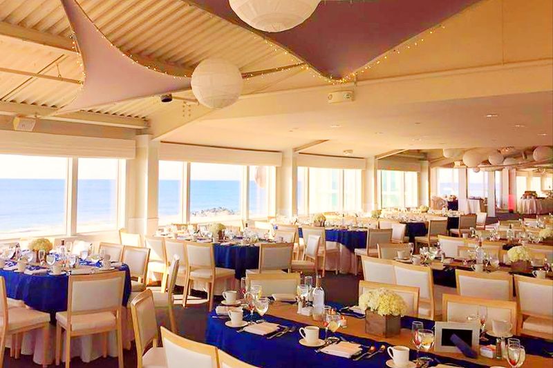 McLoone&rsquo;s Pier House &mdash; Long Branch