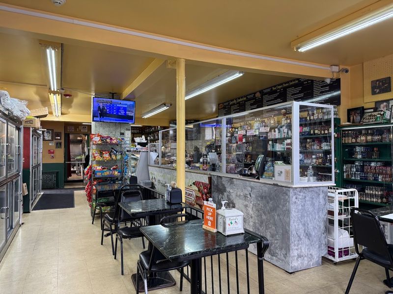 Parisi&rsquo;s Deli & Liquors - Hackensack