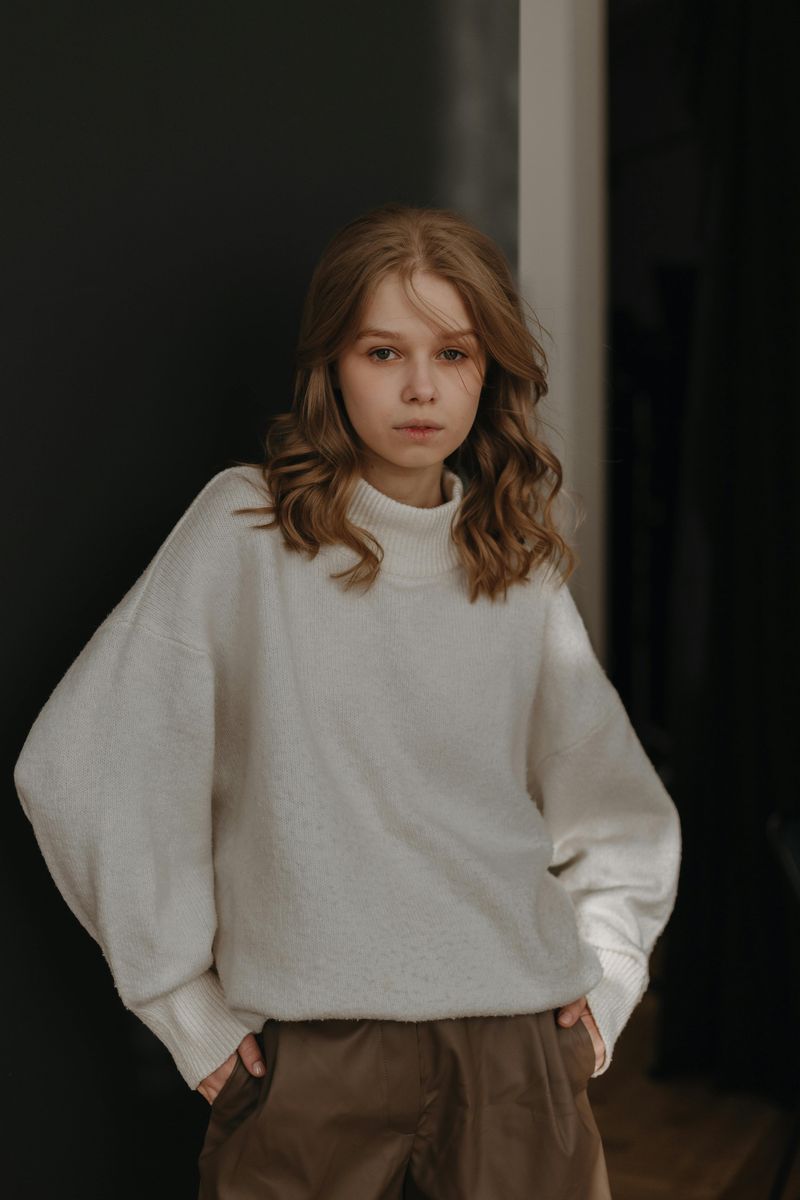 Neutral Turtleneck: The Sophisticated Layer for All Seasons