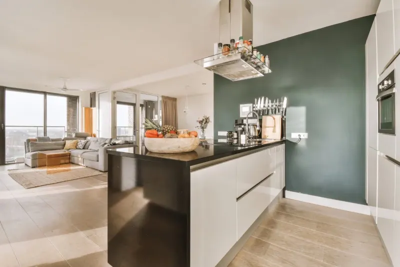 Color Blocking That Creates Visual Boundaries