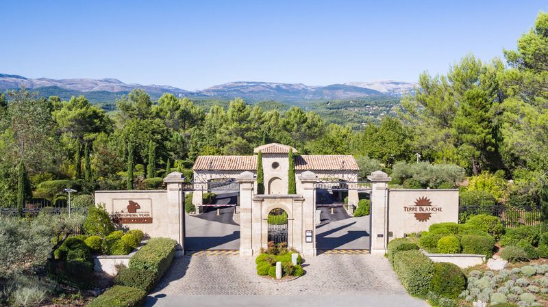Luxury Family Retreat at Terre Blanche, France