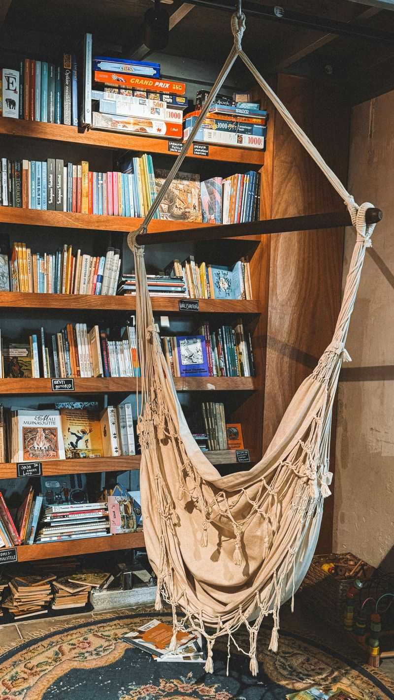 Interactive Décor