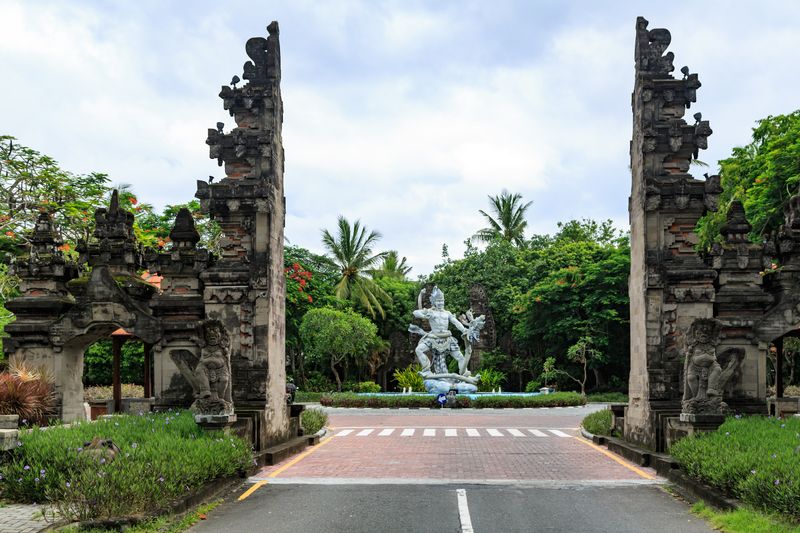 Nusa Dua: Bali's Peaceful Family Enclave