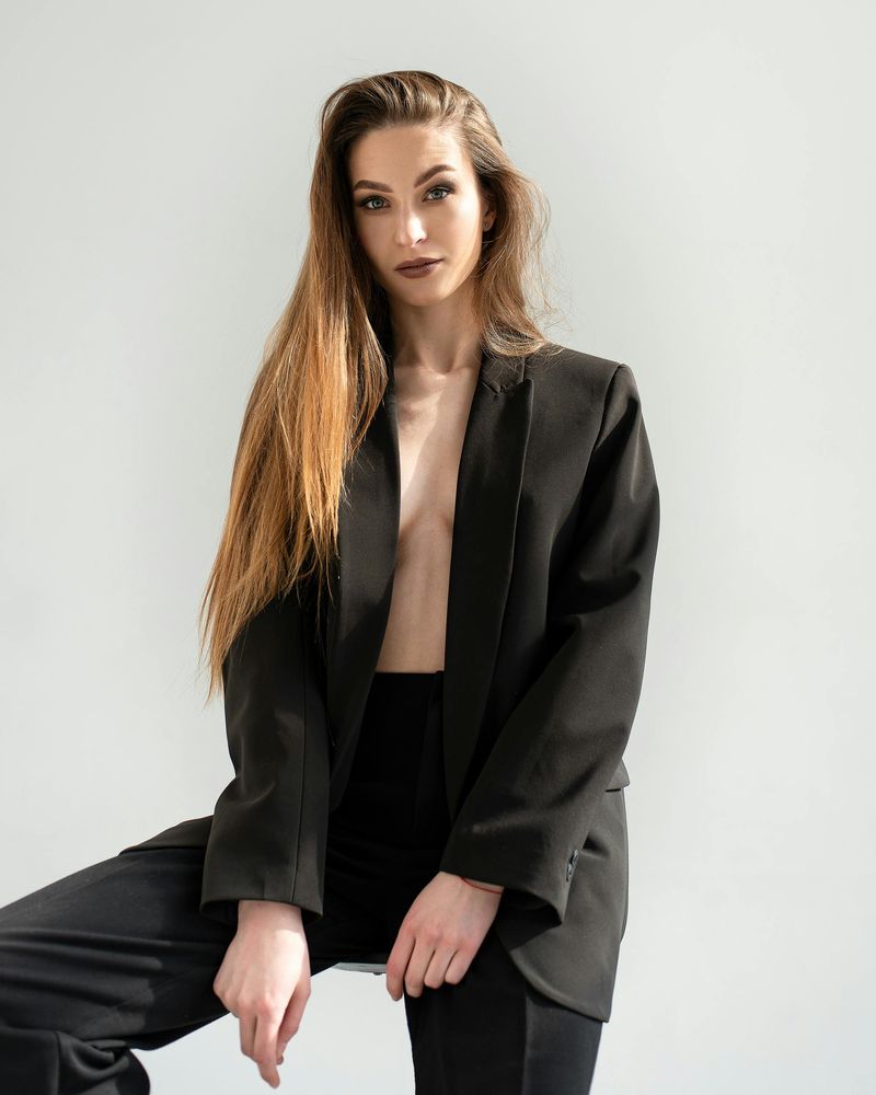 Tailored Blazer: Your Instant Confidence Booster