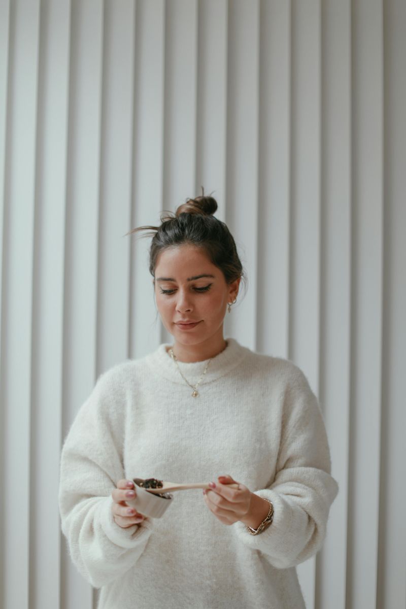 Cashmere Sweater: The Luxurious Essential for Effortless Warmth
