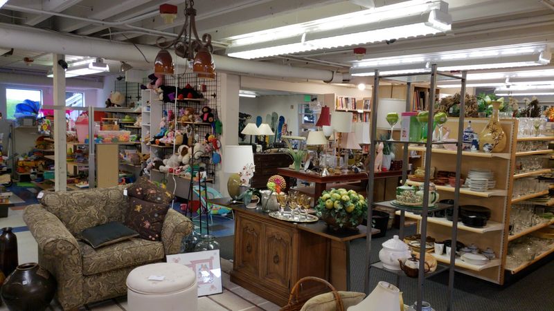 Mercer Island Thrift Shop (Mercer Island)