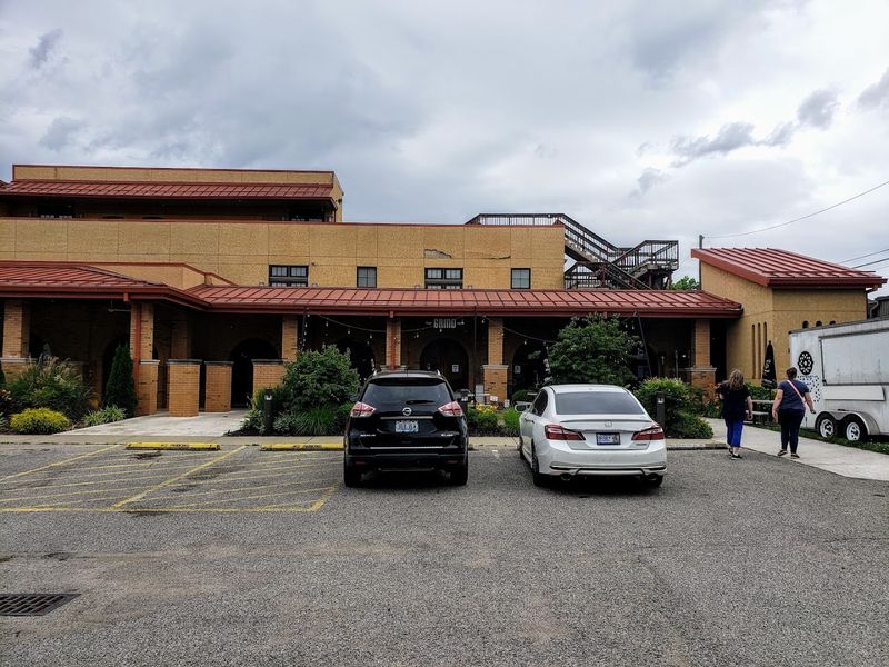 Grind Burger Kitchen - Louisville