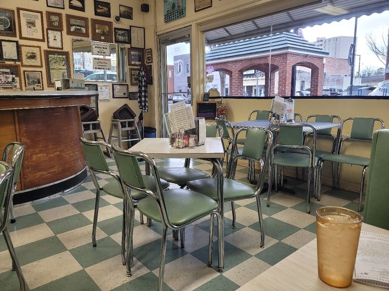 Trowbridge’s (Florence)