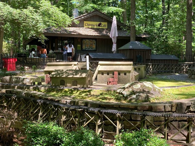 Chipmunk Caf&eacute; At Garvan Woodland Gardens, Hot Springs