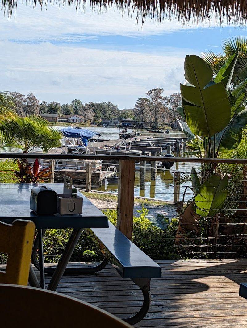 Hurricane Dockside Grill (Tavares)