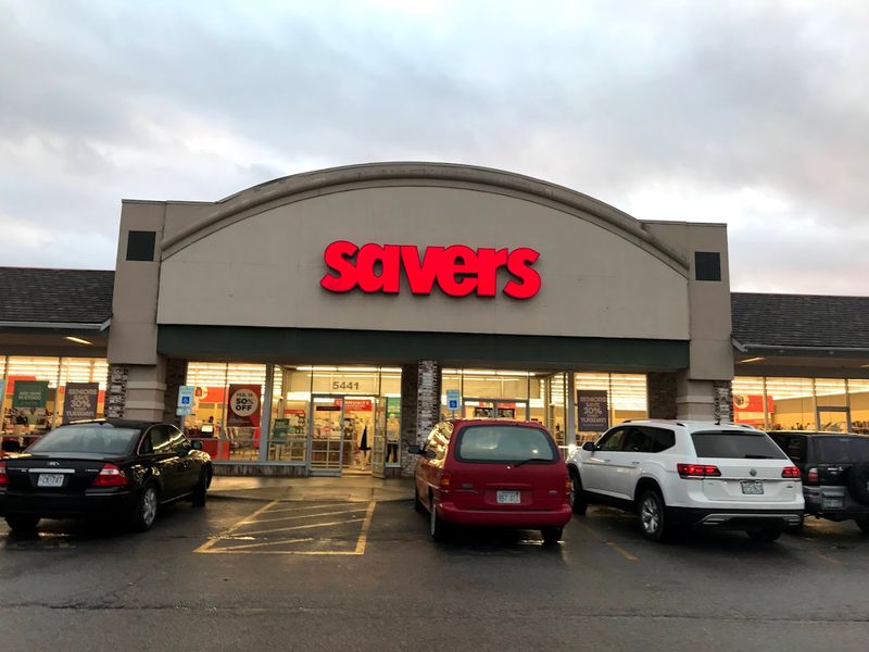Savers (Overland Park)