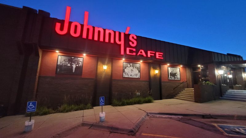 Johnny&rsquo;s Cafe (Omaha)