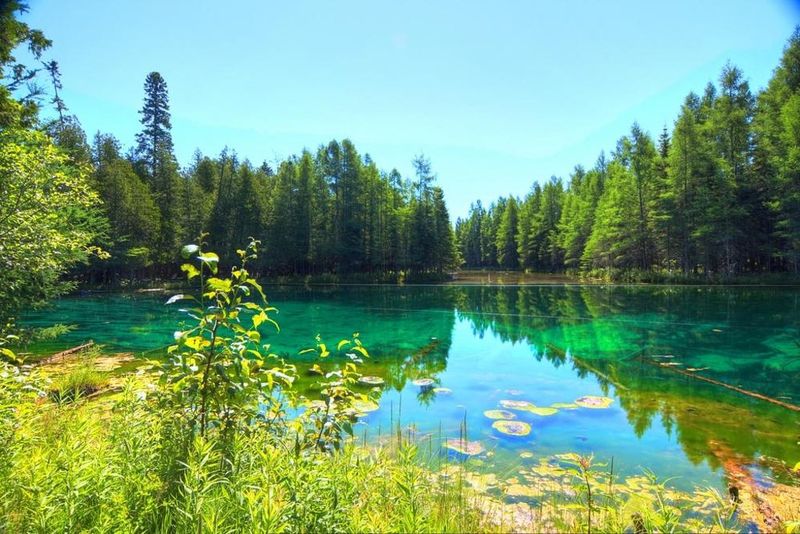 Kitch-iti-kipi (Manistique)