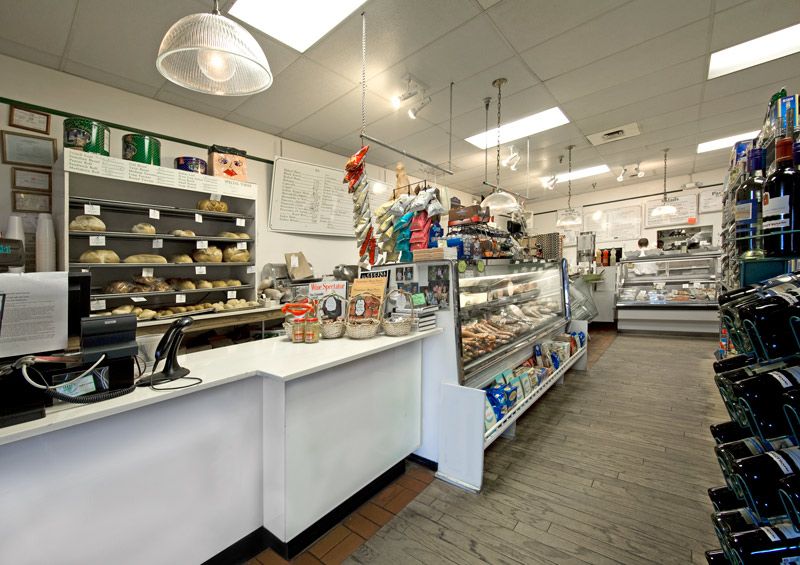 E. 48th Street Market (Dunwoody)