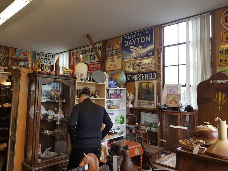 Navigating Booths and Cases Like a Pro