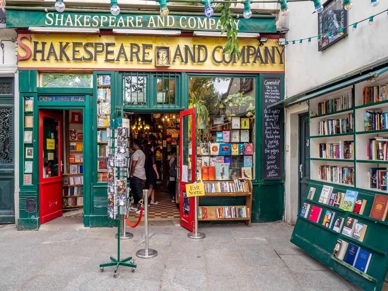 Shakespeare and Company, Paris