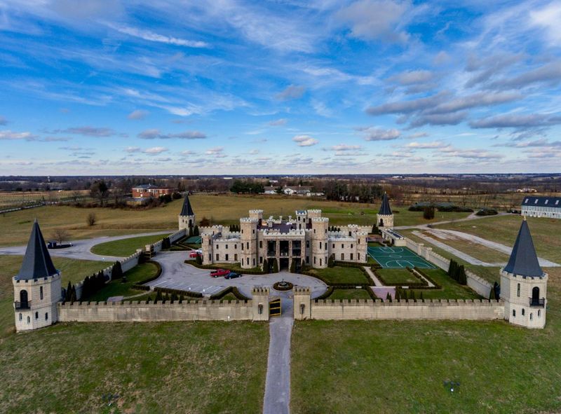 The Kentucky Castle