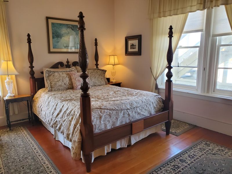 The Historic Lighthouse Stay