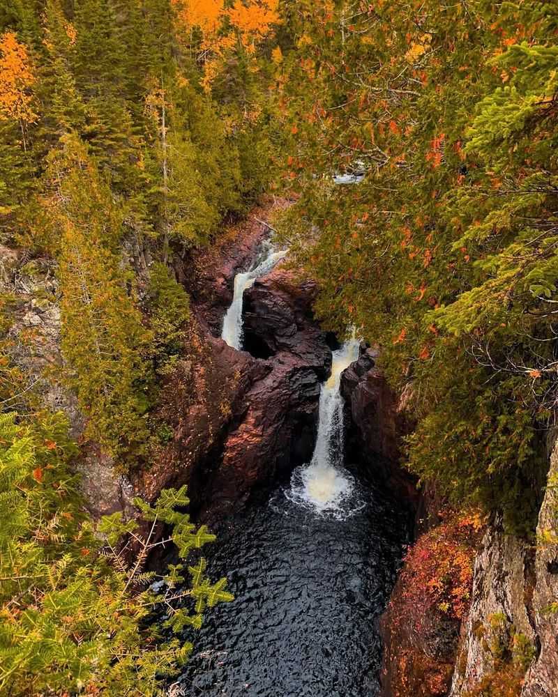 The Devil's Kettle, Minnesota