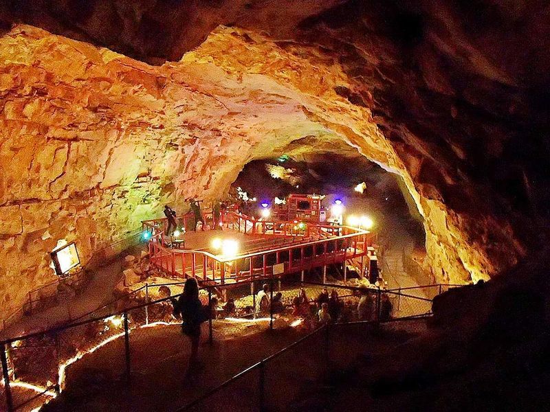 Grand Canyon Caverns