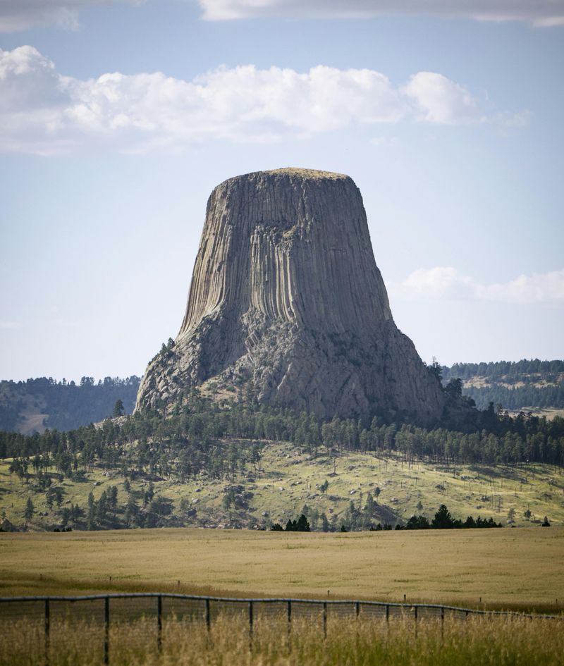 Devils Tower (Wyoming border)