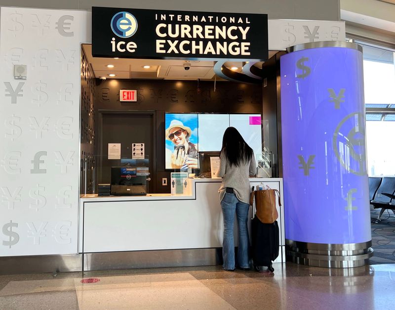 Exchange Money at Airports