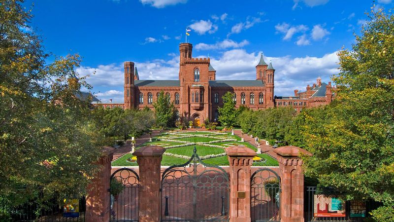 Smithsonian Castle