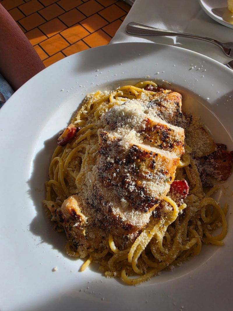 Enzo's on the Lake (Longwood)