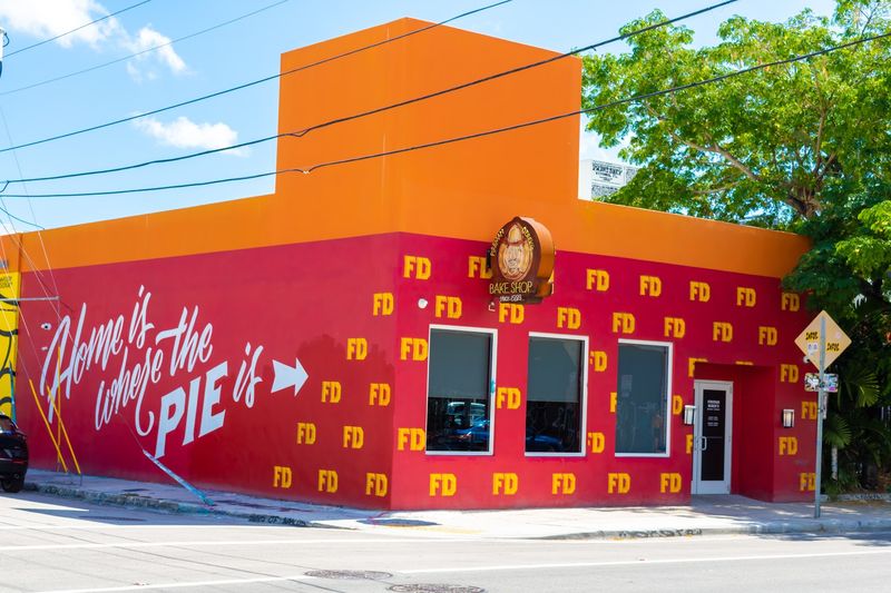 Fireman Derek's Bake Shop – Miami