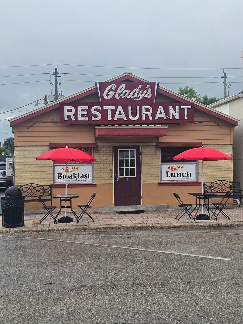 Gladys' Restaurant (Okeechobee)