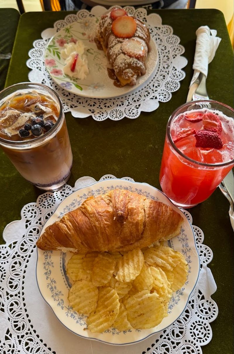 The Chicken Salad Croissant That Keeps People Coming Back