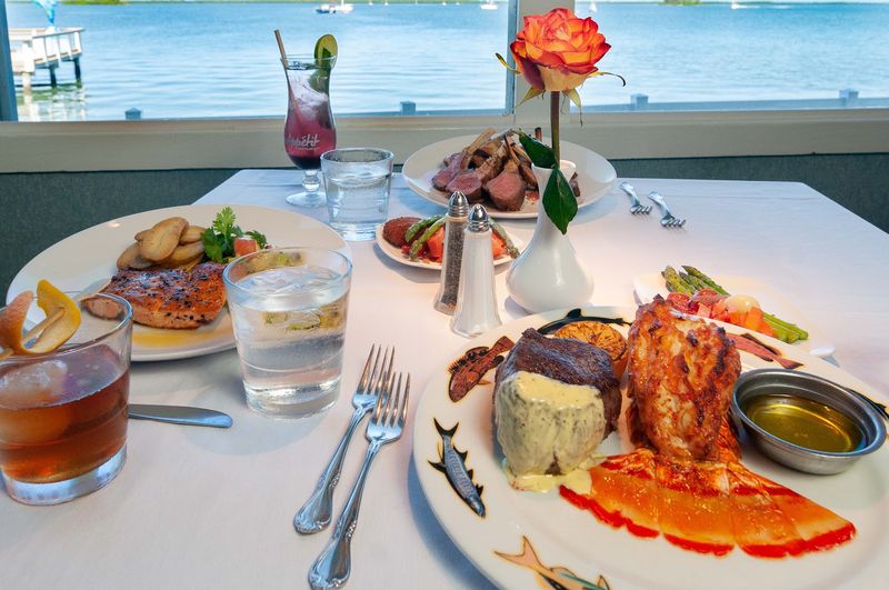 Bon Appétit Restaurant & Marina Bar