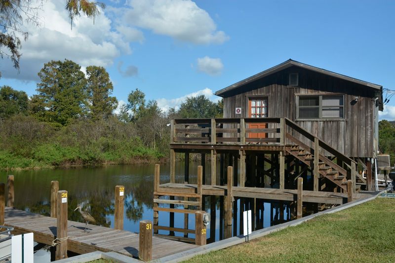 Old Florida Fish Camp Atmosphere