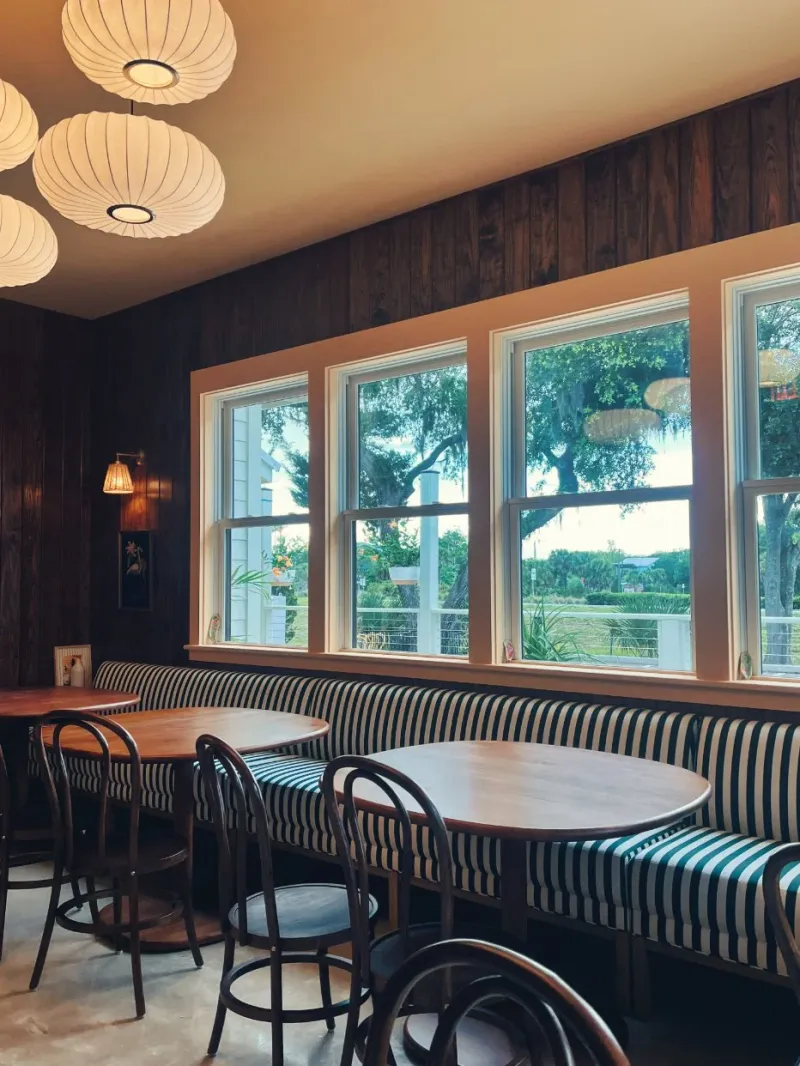 A Stunning New Setting Among Live Oaks and Natural Beauty