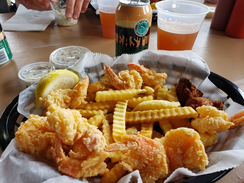 Dewey Destin's Seafood Restaurant (Destin)
