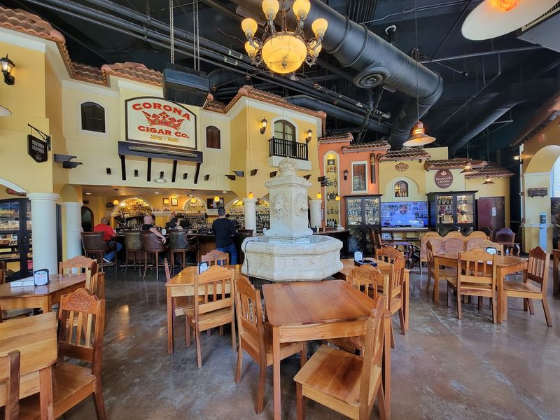 Corona Cigar Company (Orlando)