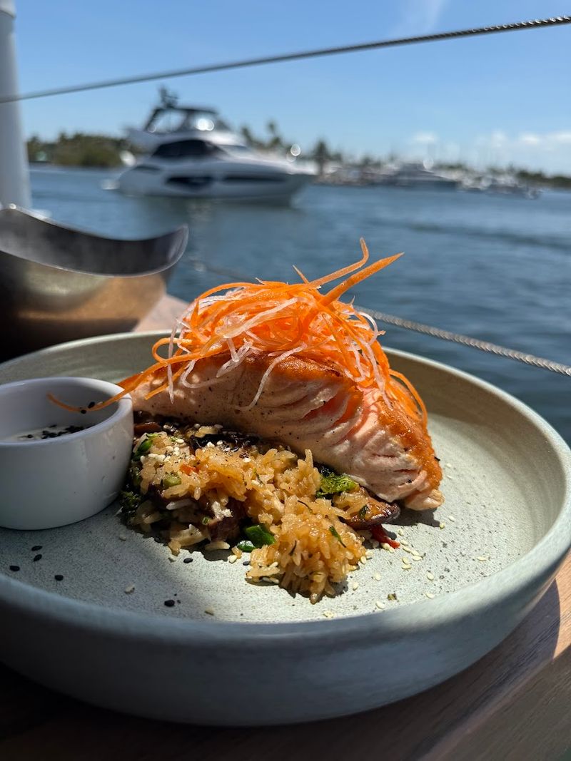 GG's Waterfront (Hollywood)