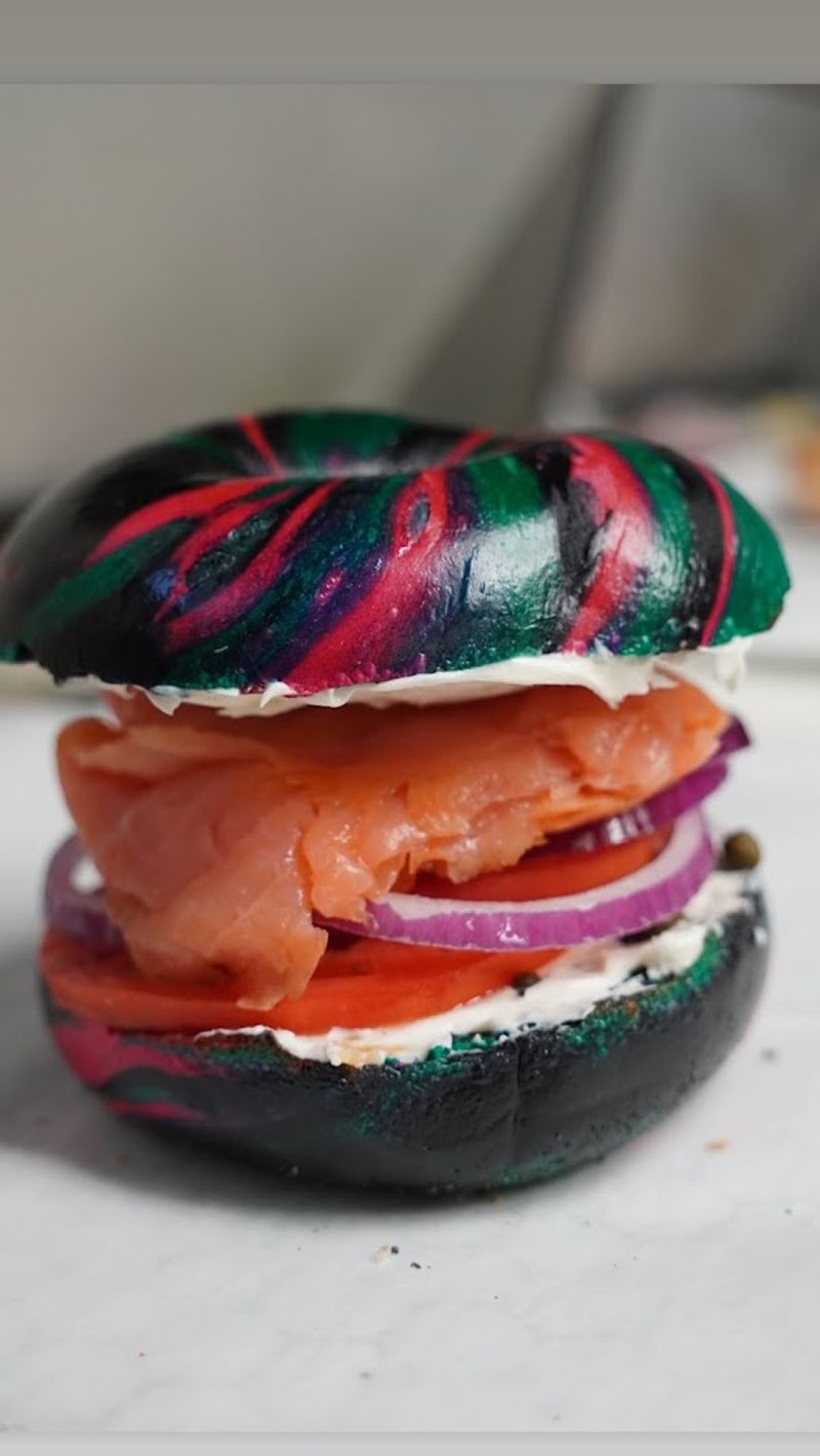 Pumpernickel Bagels with Traditional Dark Color