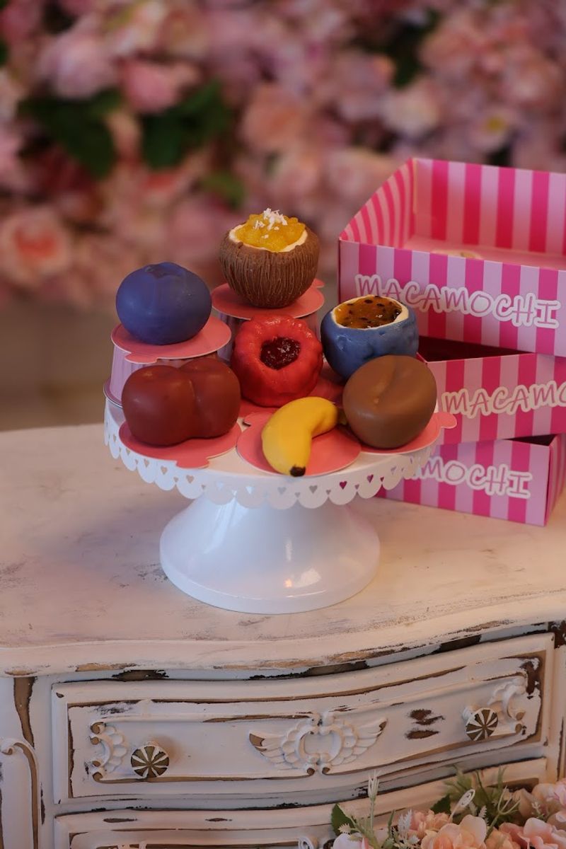Crispy Fruit Desserts That Crack Like Magic