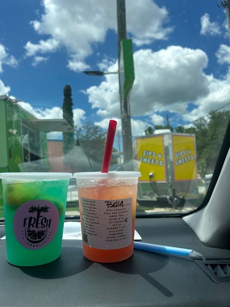 It's LEMONlicious (Spring Hill)