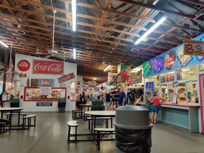 Red Barn Flea Market (Bradenton)