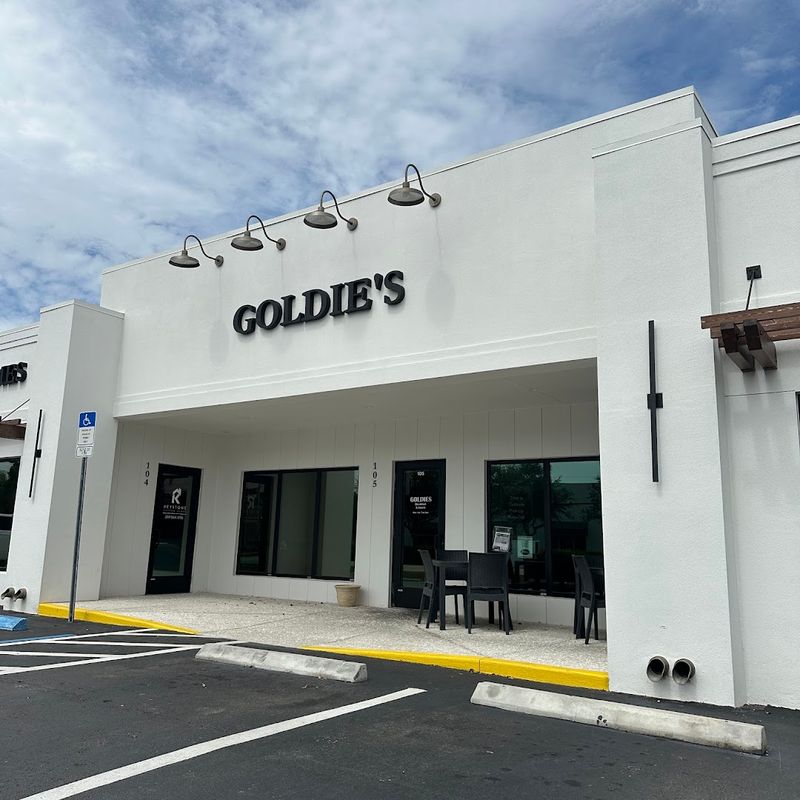 Goldies Restaurant (Naples)